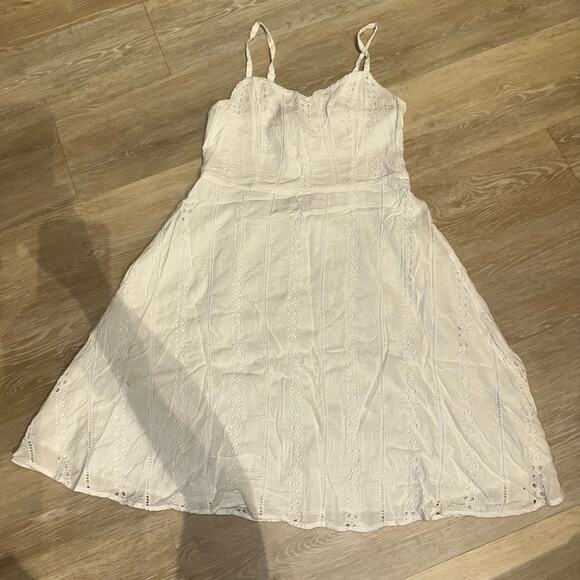 Old Navy White Eyelet Cami Dress | Sweetheart Neckline | Size M - Picture 1 of 5